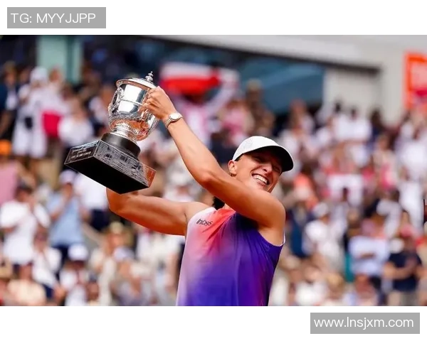 米林科维奇夺得法网男单冠军,首次完成大满贯三连冠
